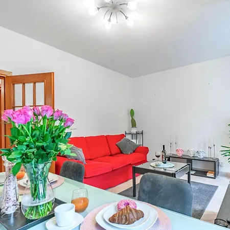 Апартаменты Unique Historic Palace *