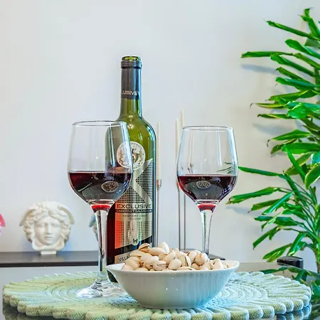 Unique Historic Palace * Братислава