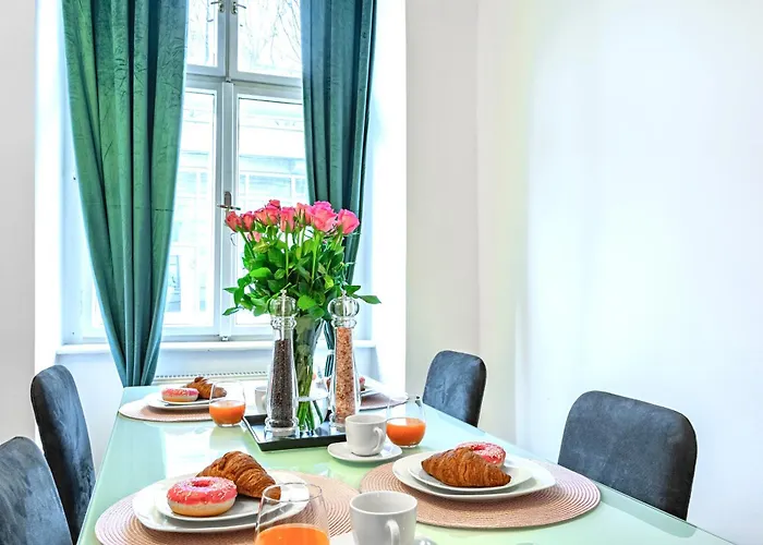 Apartament Unique Historic Palace