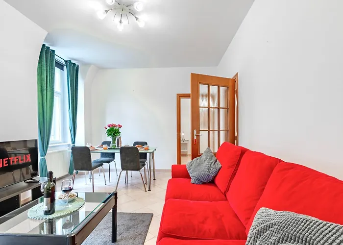 Unique Historic Palace * 브라티슬라바