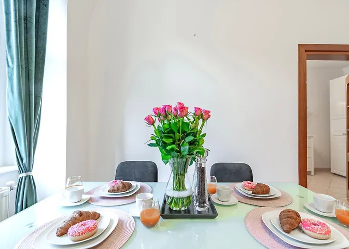 Unique Historic Palace 아파트 브라티슬라바