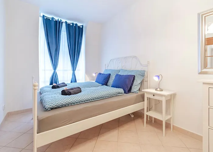 Apartament Unique Historic Palace