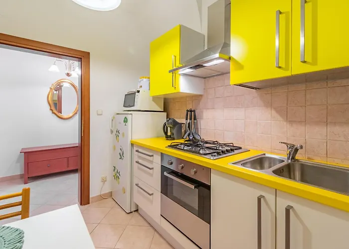 Unique Historic Palace Apartament Bratislava