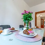 Apartment Unique Historic Palace Bratislava